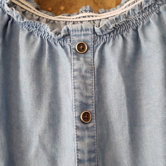 Soho New York & Company Off the Shoulder - Picture 2 of 4